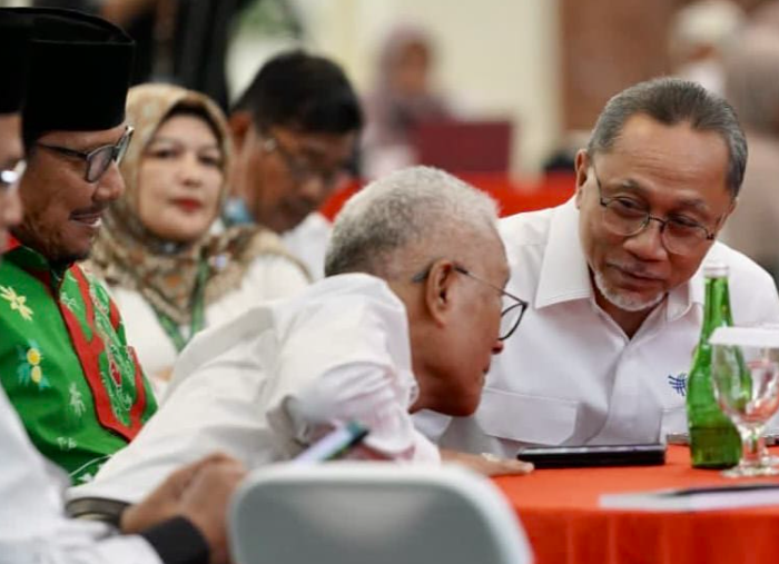 Menteri Perdagangan, Zulkifli Hasan (kanan).