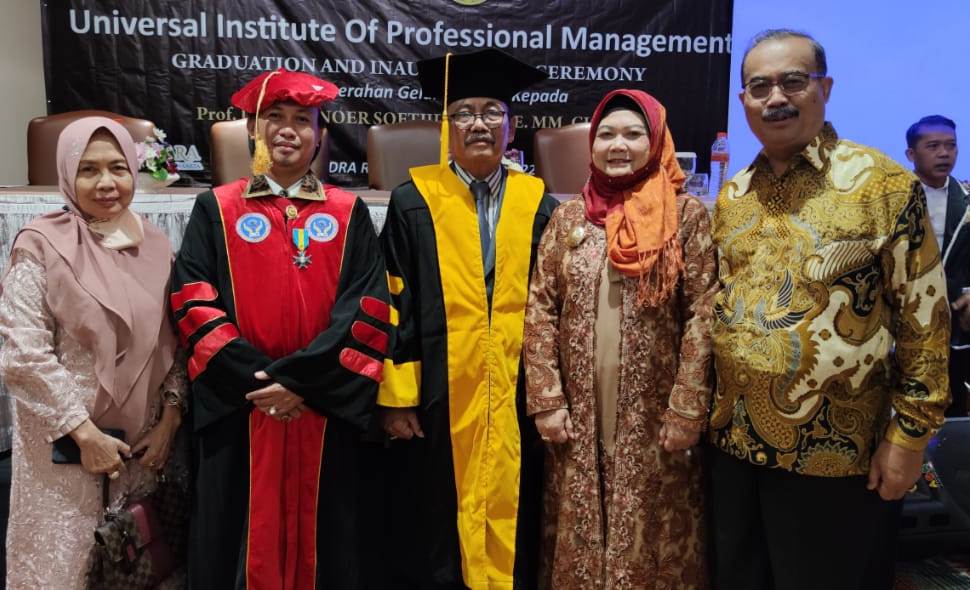  Presiden UIPM Indonesia, Prof.Dr Mohammad Soleh Ridwan LLM PhD (kedua dari kiri).