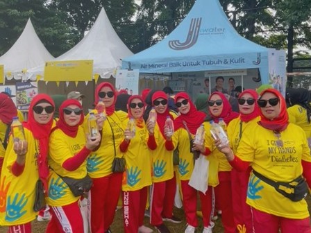World Diabetes Day dihelat melalui kampanye bertajuk I Give My#Hands4Diabetes 2022 di Lapangan Banteng, Jakarta.