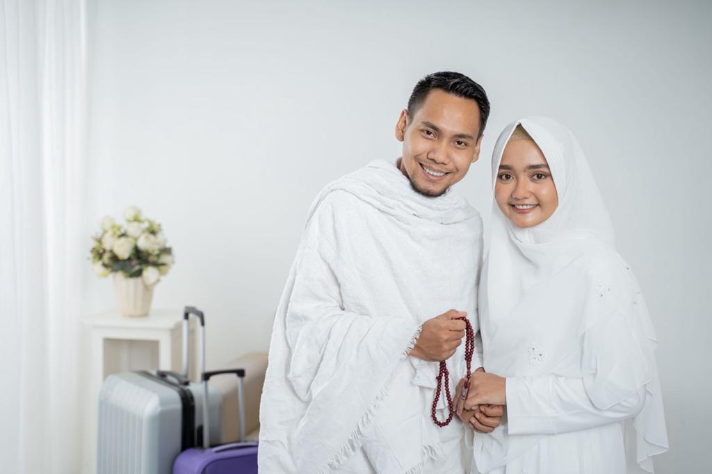 Untuk menjalankan ibadah umrah dan haji diperlukan persiapan mental dan fisik yang prima, serta perencanaan keuangan yang matang.