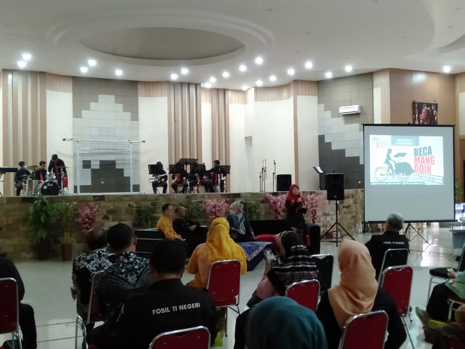 Kantor Cabang Dinas Pendidikan Wilayah I Jawa Barat menggulirkan inovasi Beca Mang Odik untuk penguatan dunia pendidikan