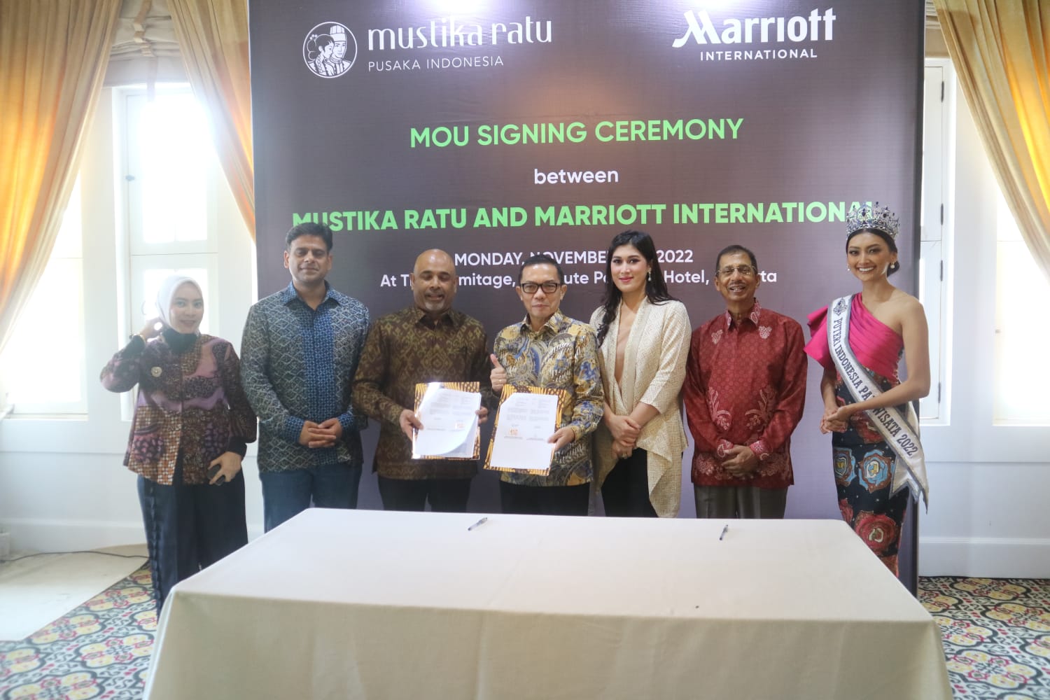 Penandatanganan kerja sama MRAT dengan Marriott International.