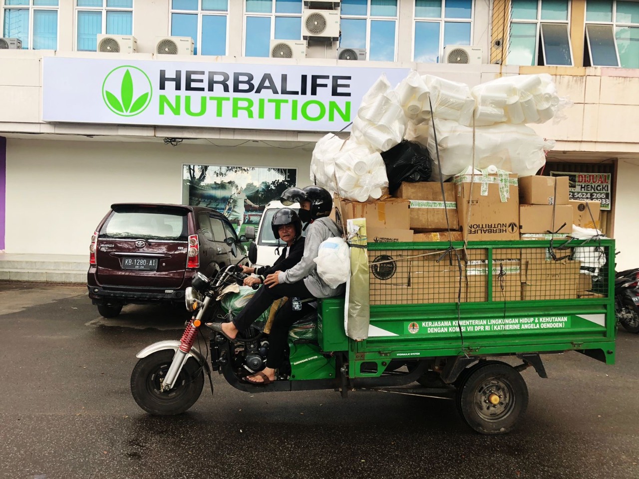 Herbalife Nutrition Himpun 36 Ton Kemasan Produk untuk Didaur Ulang
