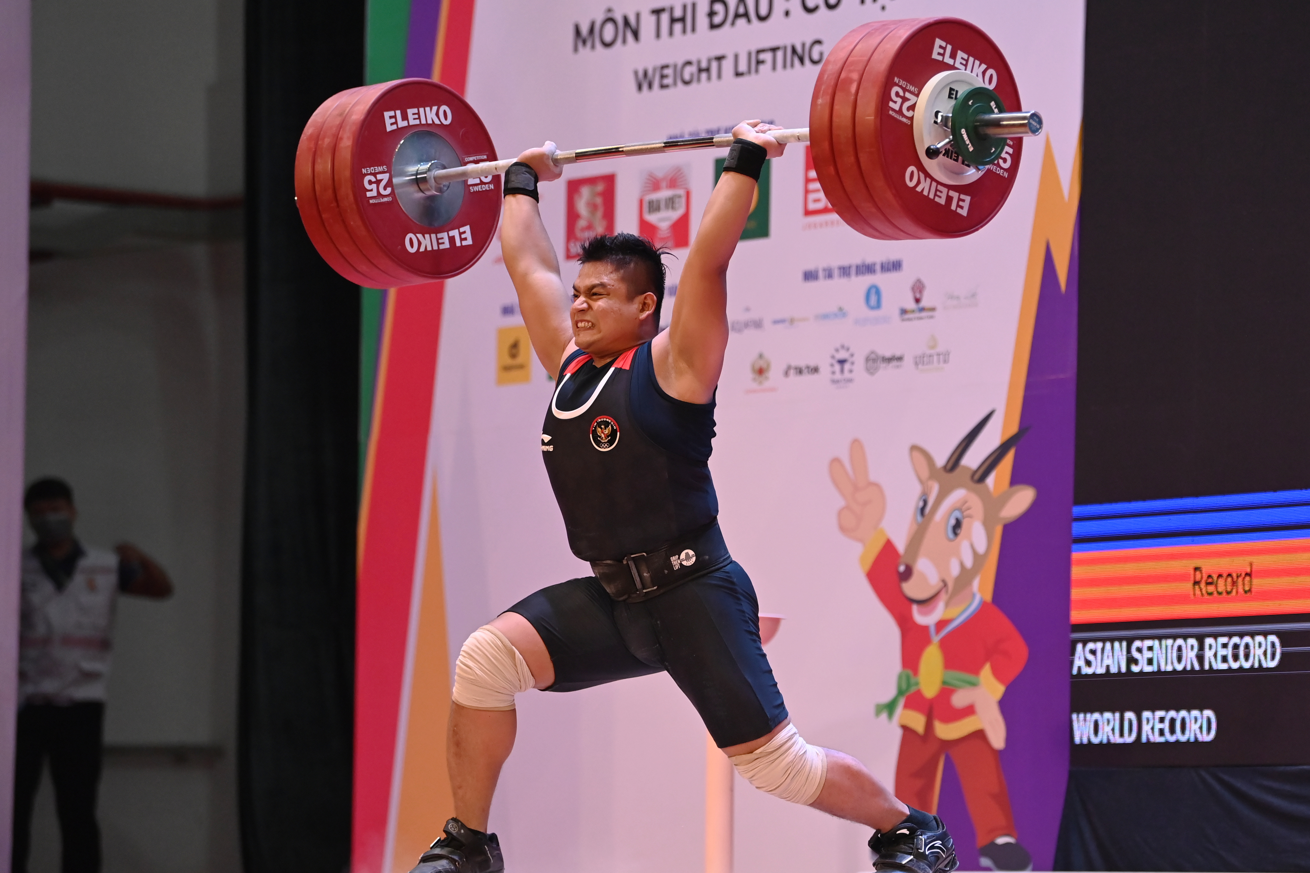 Lifter Indonesia Muhammad Zul Ilmi saat berlaga.
