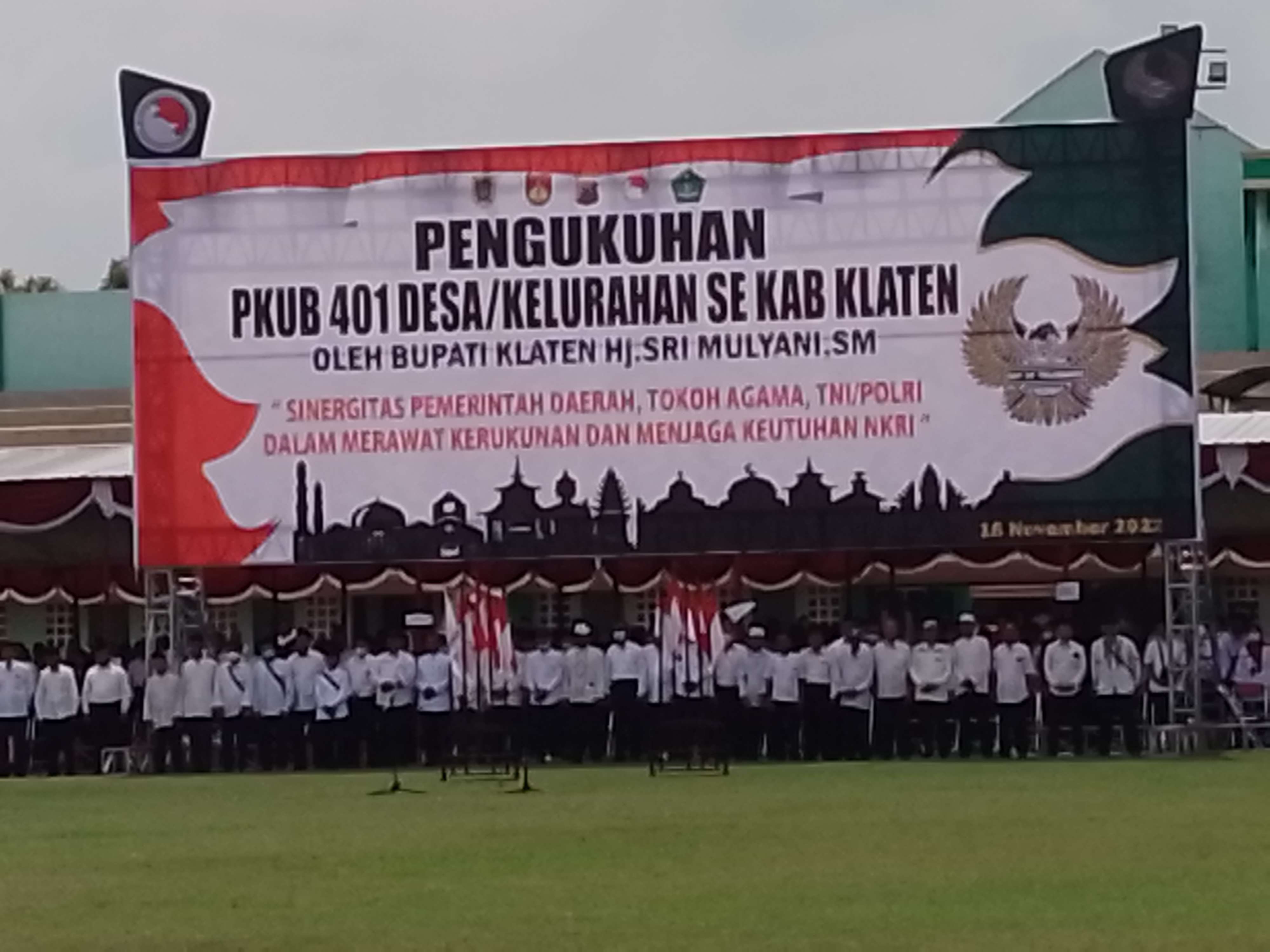 Pengukuhan PKUB Desa/Kelurahan se-Kabupaten Klaten di Stadion Trikoyo.