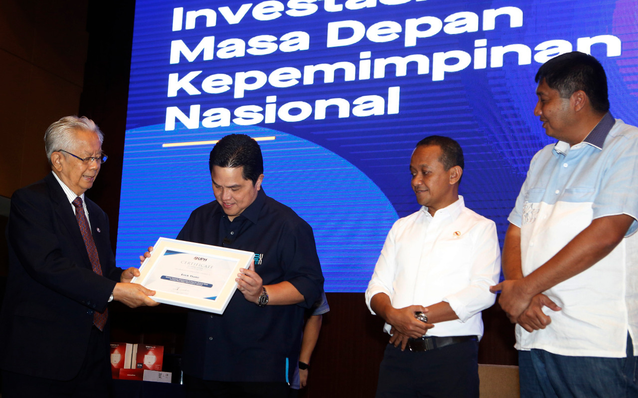 Menteri BUMN Erick Thohir dan Menteri Investasi/Keplaa BKPM Bahlil Lahadalia hadir di seminar UPH