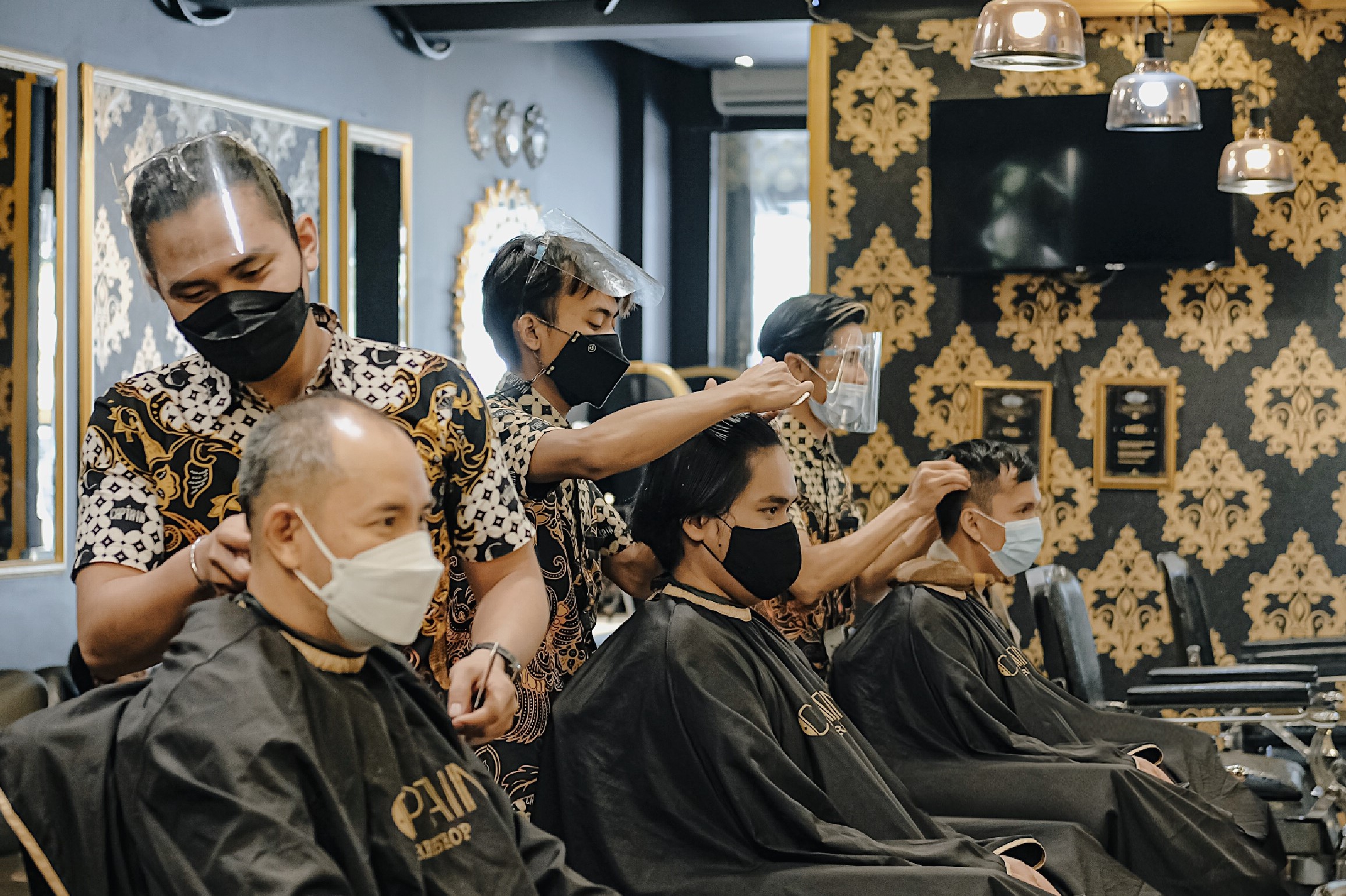 Untuk memenuhi kebutuhan tersebut, beragam pilihan barbershop semakin menjamur di Jakarta. 