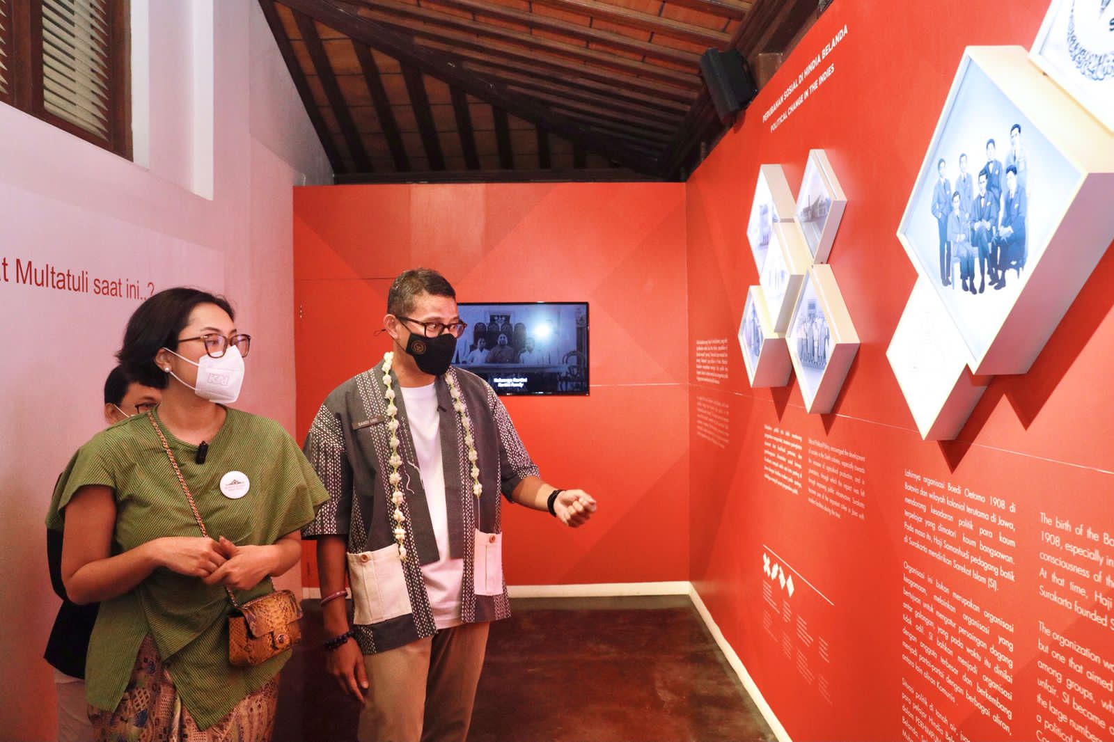 Menparekraf Sandiaga Uno berkunjung ke Rumah Budaya Keratonan di Kota Solo, Sabtu (5/11/2022)