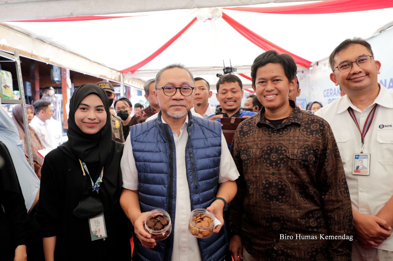 Menteri Perdagangan Zulkifli Hasan saat melepas ekspor mocaf dari Desa Sejahtera Astra