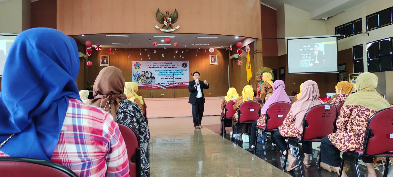 Imam Ratiroso menjadi narasumber dalam peringatan Hari Pahlawan PWRI DKI jakarta