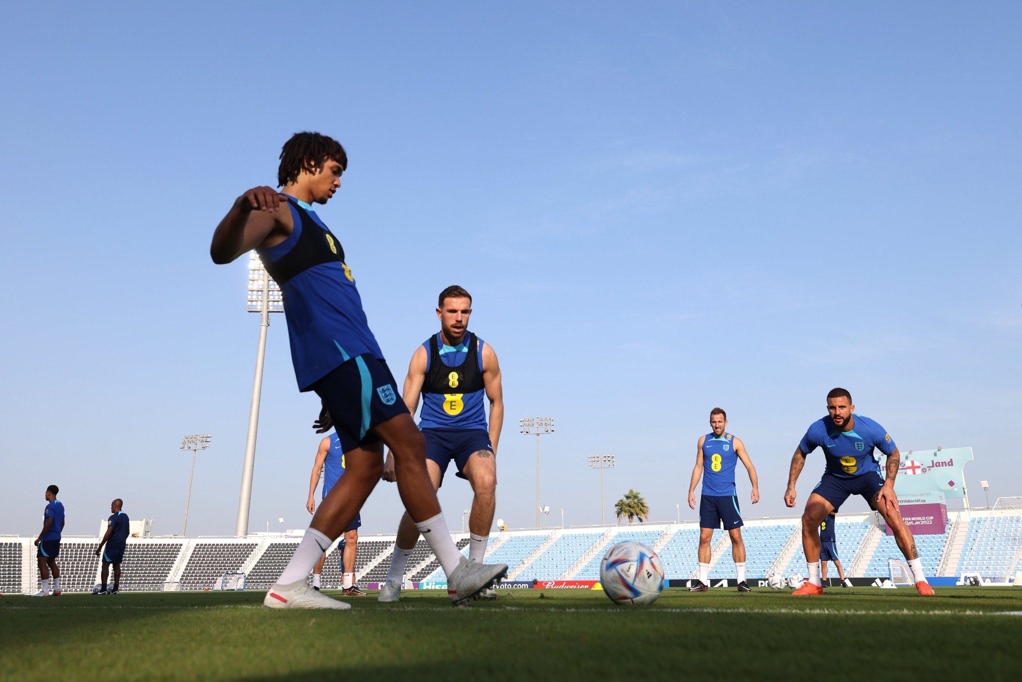 Sesi latihan Inggris sebelum mengahadapi Wales