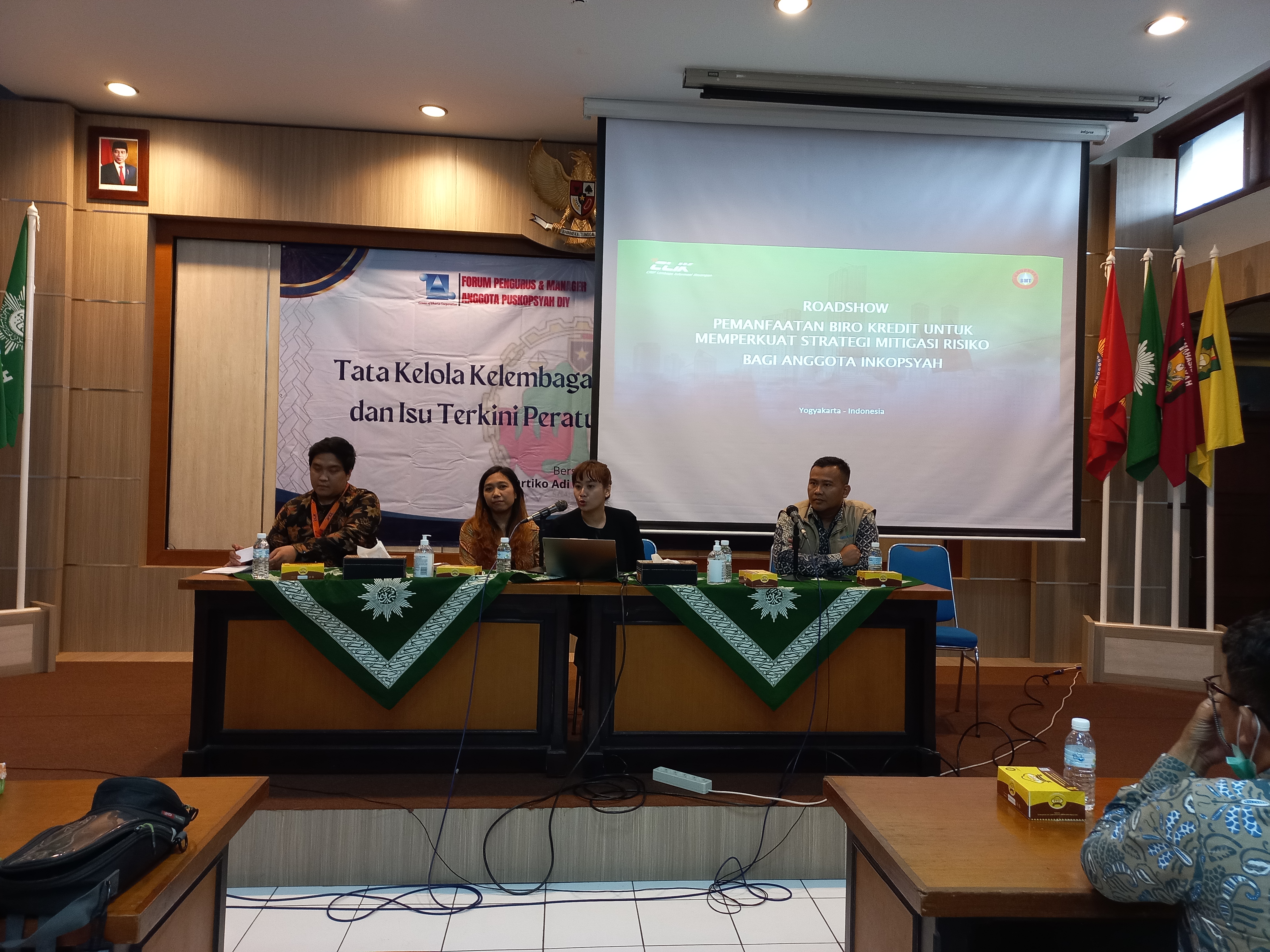 Roadshow pemanfaatan biro kredit untuk memperkuat strategi mitigasi resiko bagi anggota Inkopsyah di Yogyakarta.