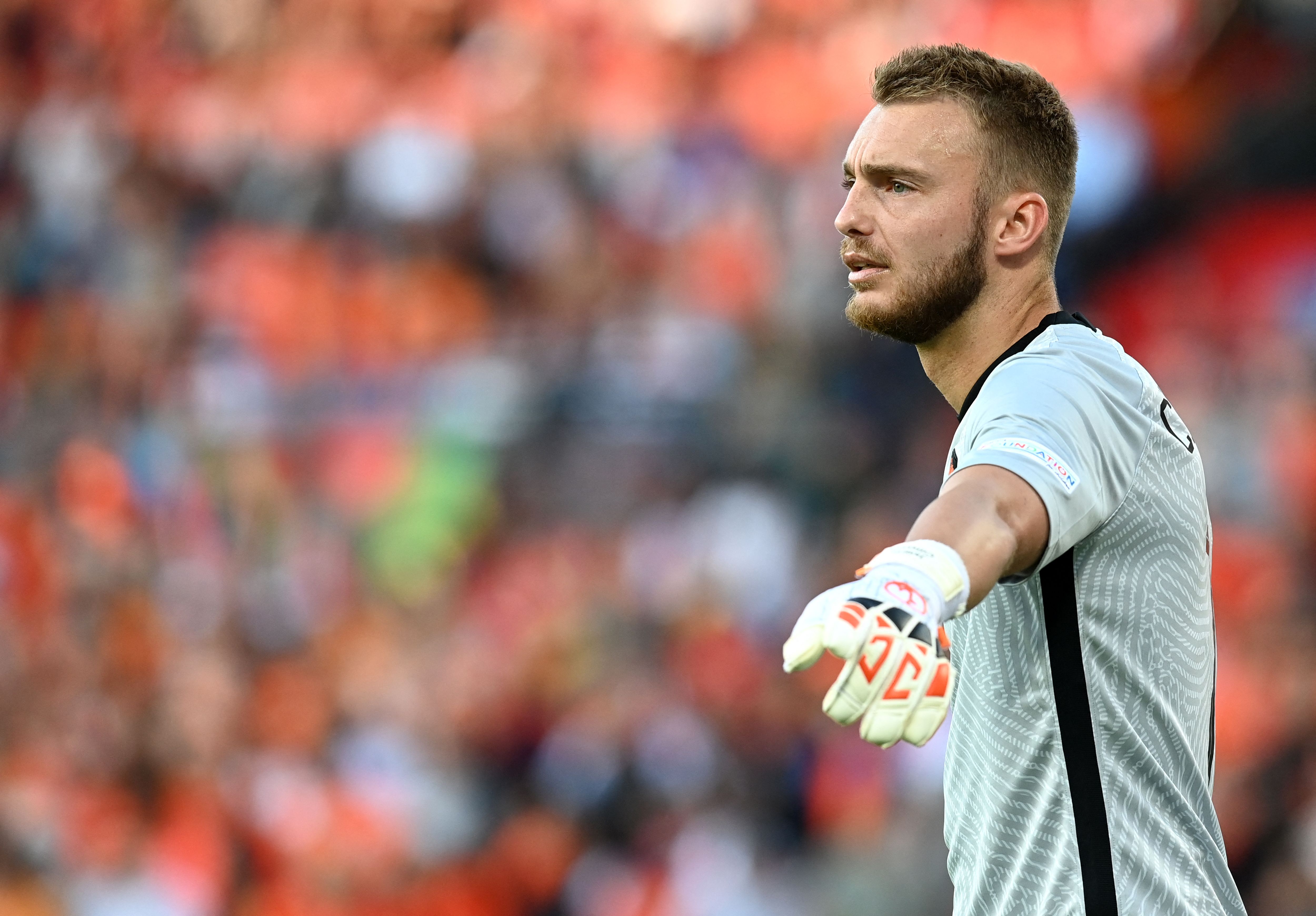 Van Gaal Coret Cillessen Dari Tim Oranye