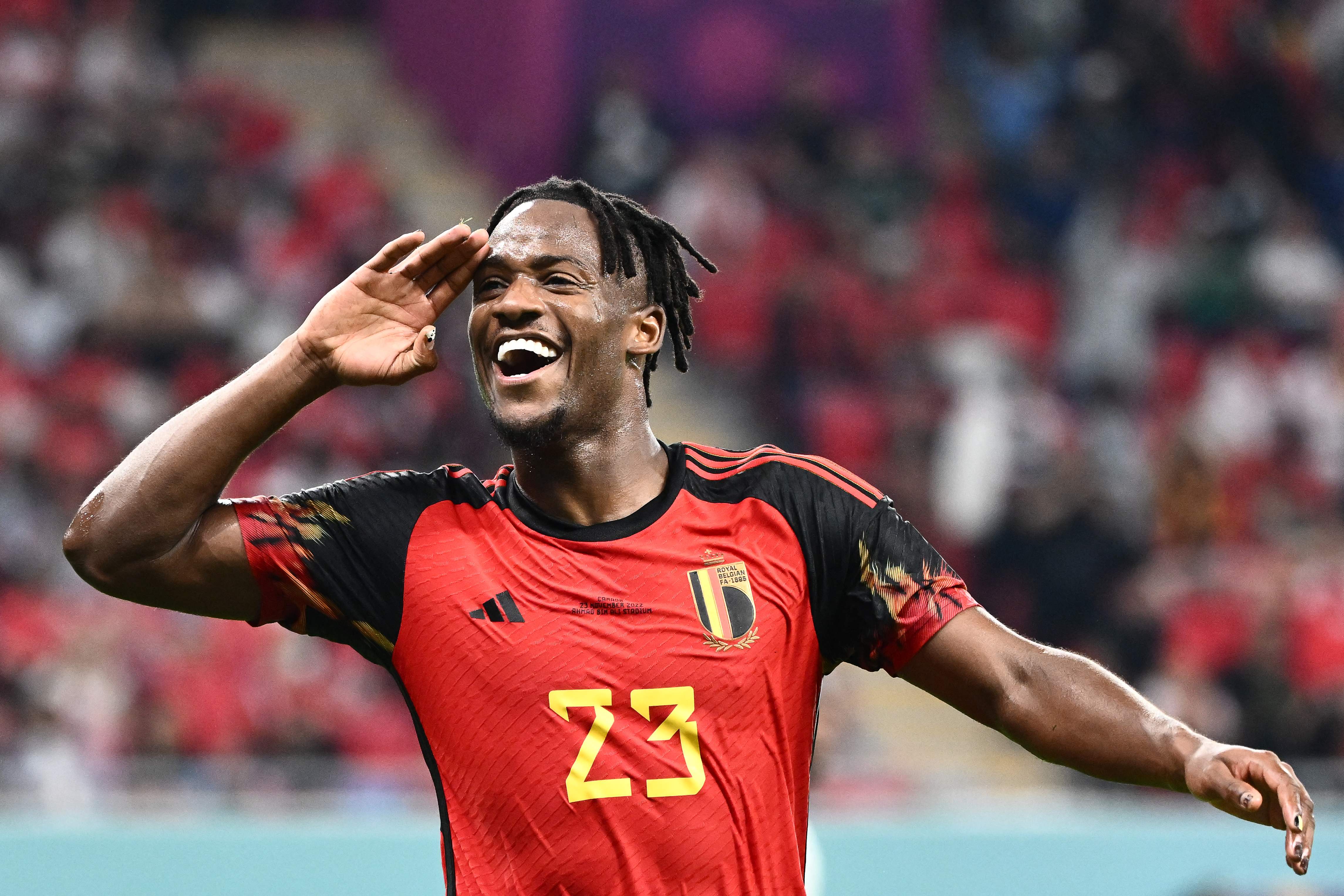 Penyerang Belgia Michy Batshuayi melakukan selebrasi usai mencetak gol ke gawang Kanada di laga Piala Dunia 2022.