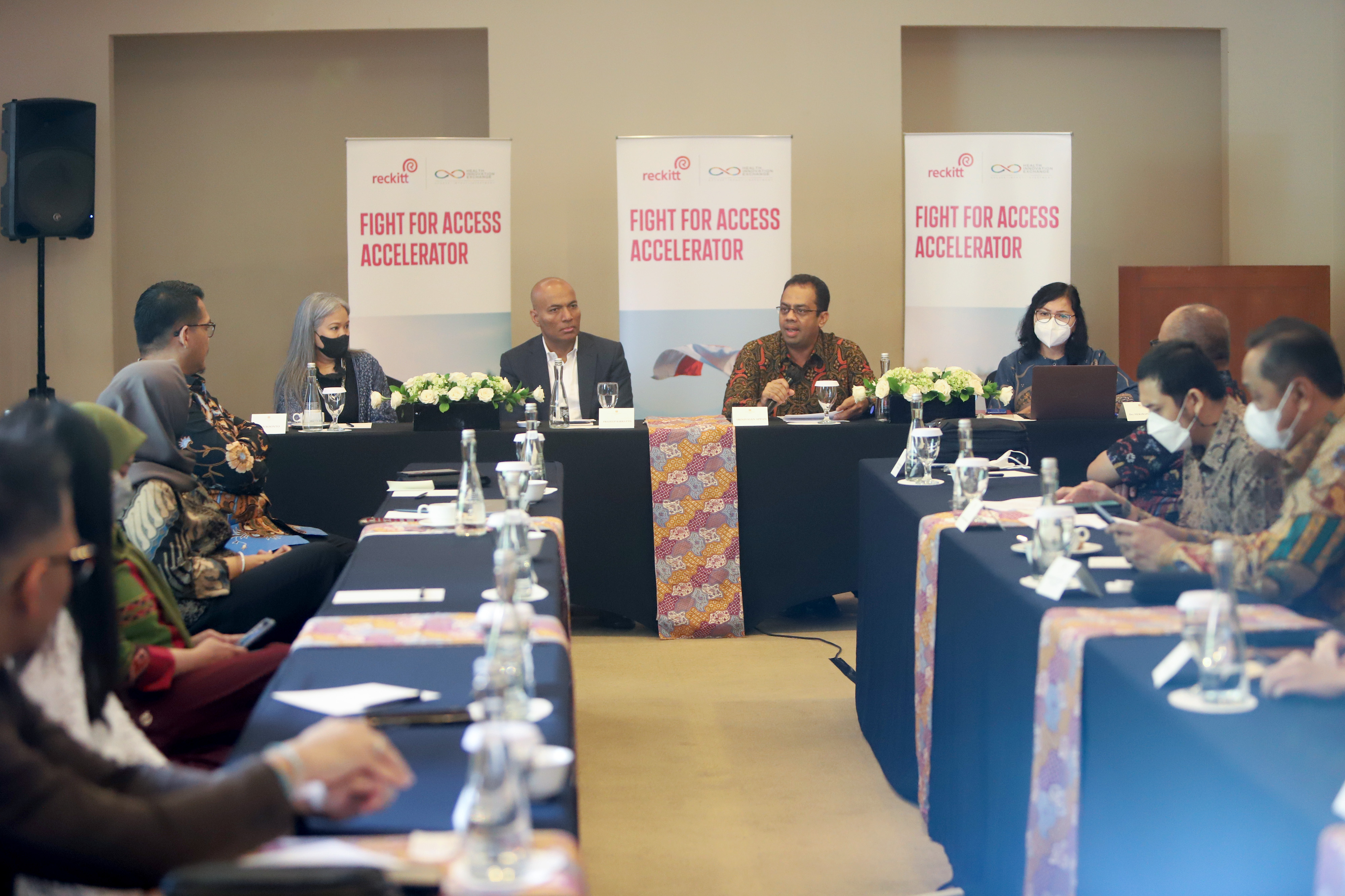 Program Fight for Access Accelerator di Indonesia diluncurkan di Jakarta, Rabu (30/11/2022).