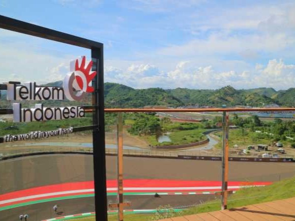 Pada Jumat (11/11) sampai dengan Minggu (13/11) ajang balap motor World Superbike (WSBK) 2022 akan digelar di Sirkuit Mandalika, Indonesia.