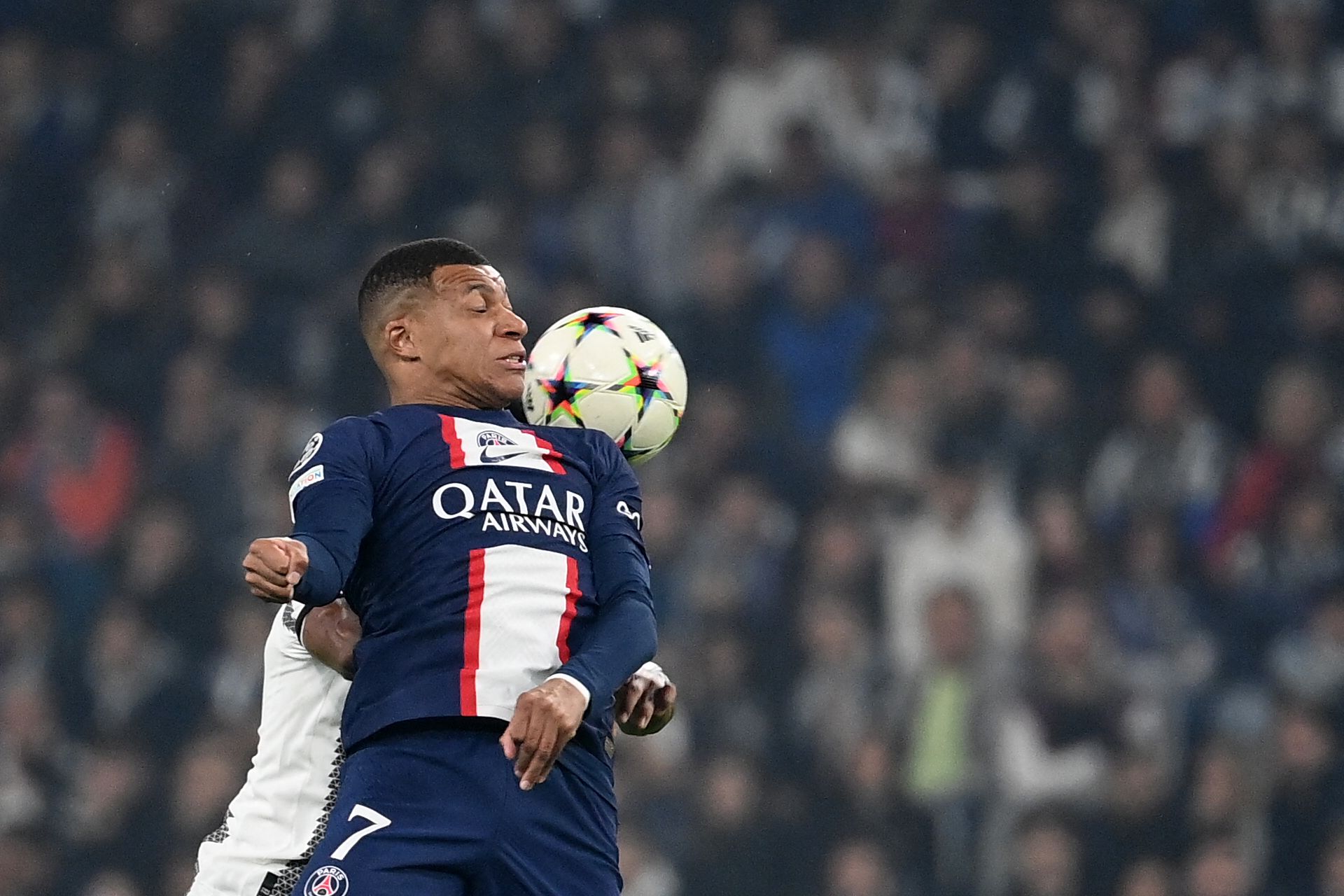 Kylian Mbappe, pemain Paris Saint-Germain, saat berlaga di Liga Champions.