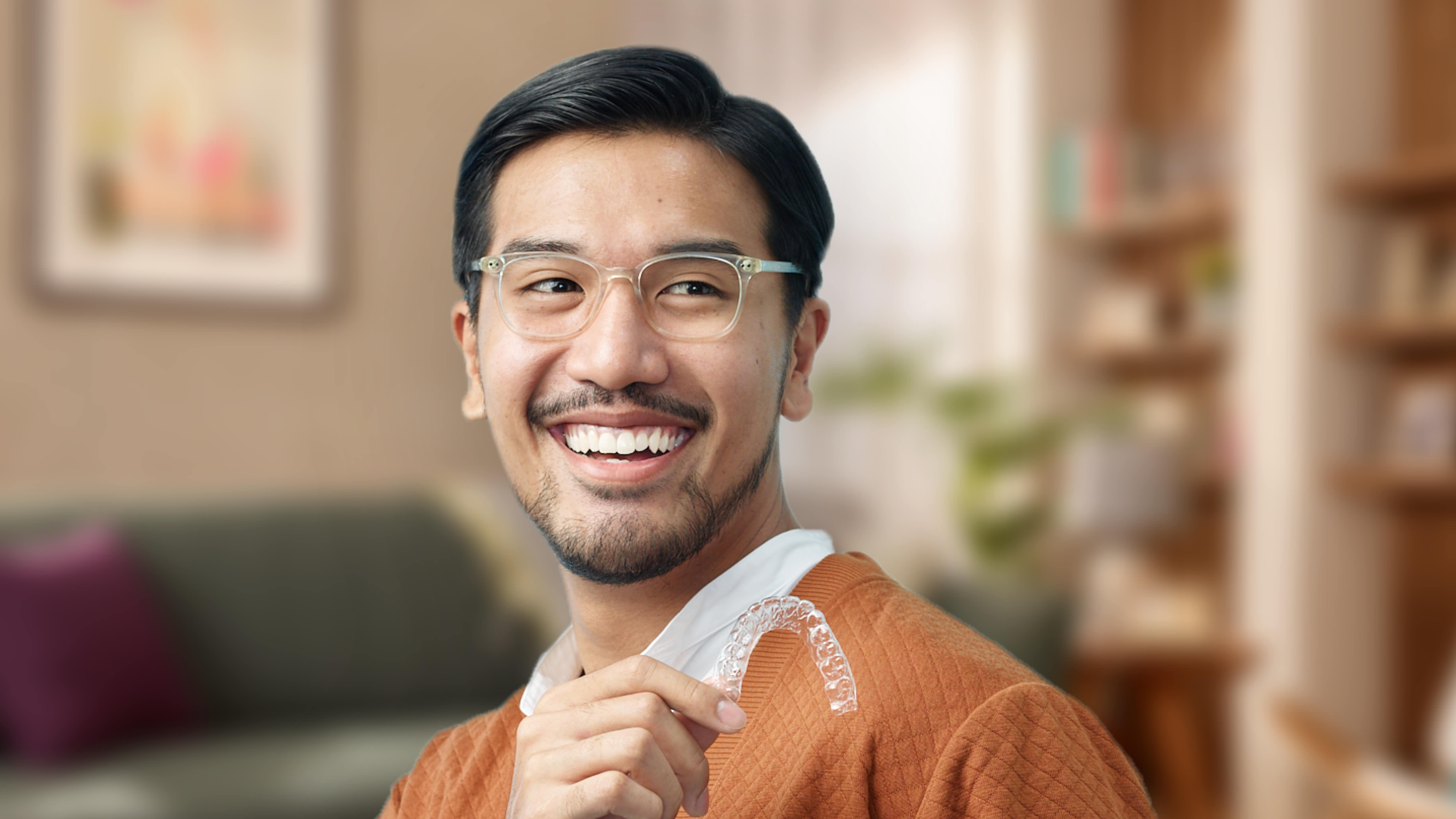 Ilustrasi penggunaan OneSmile Aligner