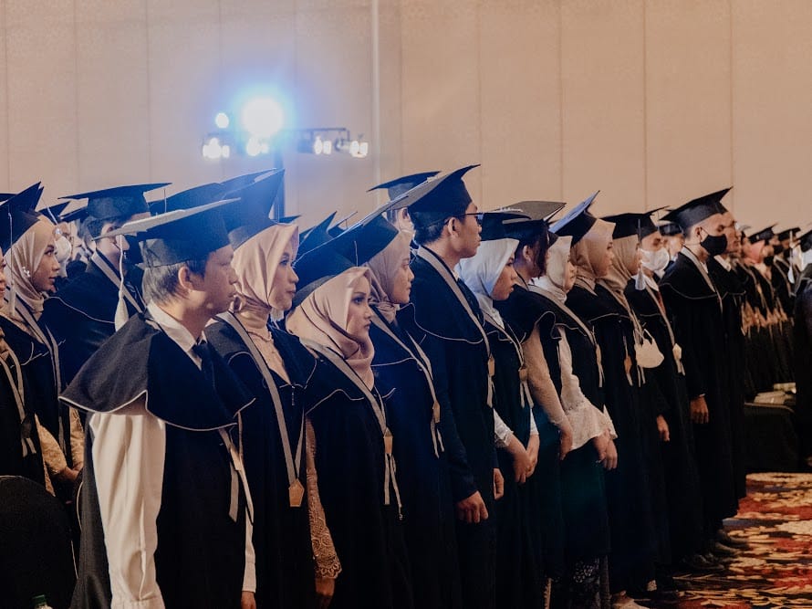 Wisuda tahun ajaran 2022/2023 STMIK AMIKBANDUNG