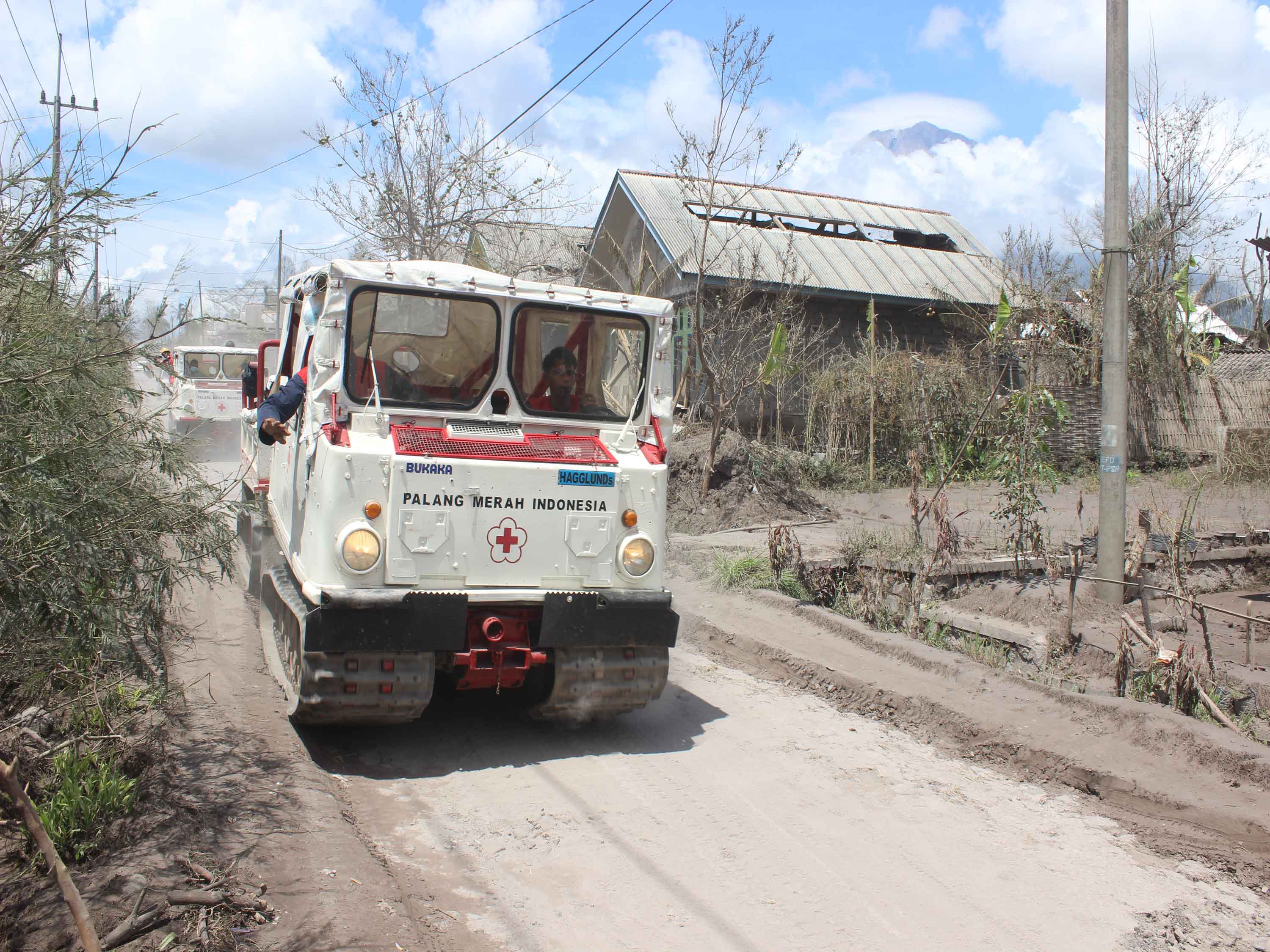 Mobil Hagglund milik PMI