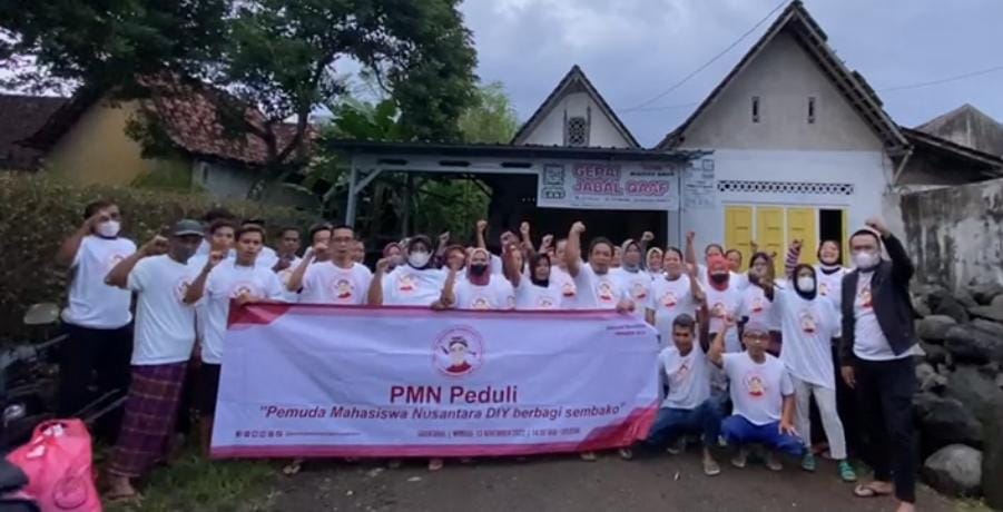  Pemuda Mahasiswa Nusantara (PMN) Daerah Istimewa Yogyakarta (DIY).