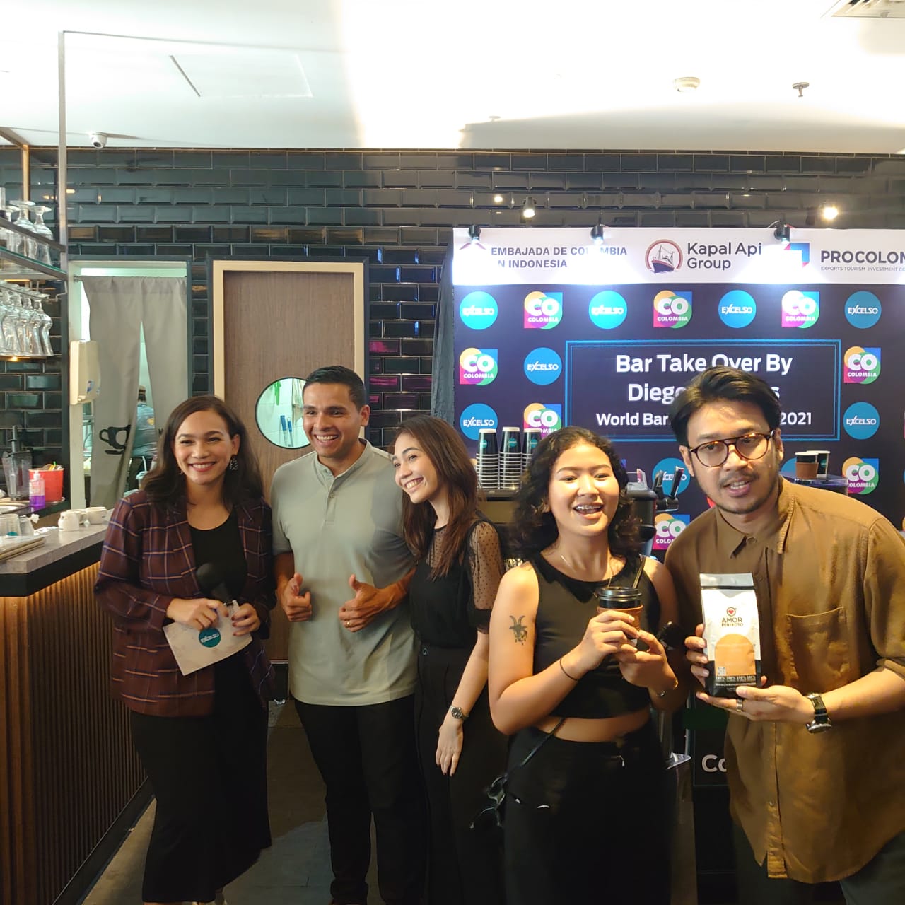 Juara Dunia Barista Diego Campos di Exselco Central Park