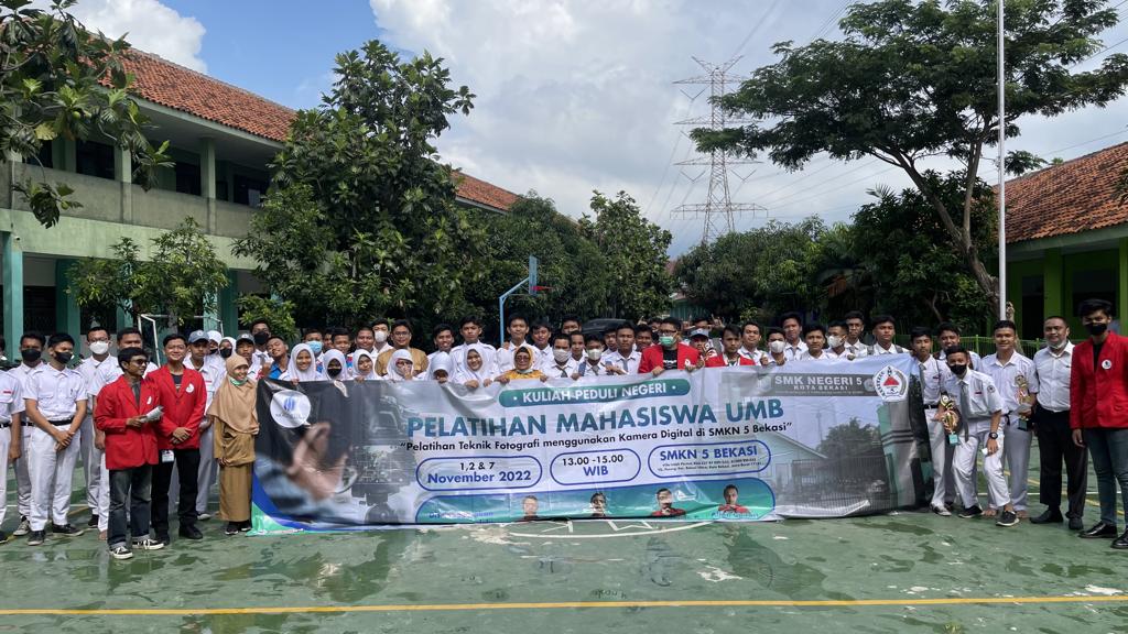 'Pelatihan Teknik Fotografi Menggunakan Kamera Digital' yang digelar Fakultas Komunikasi Universitas Mercu Buana.