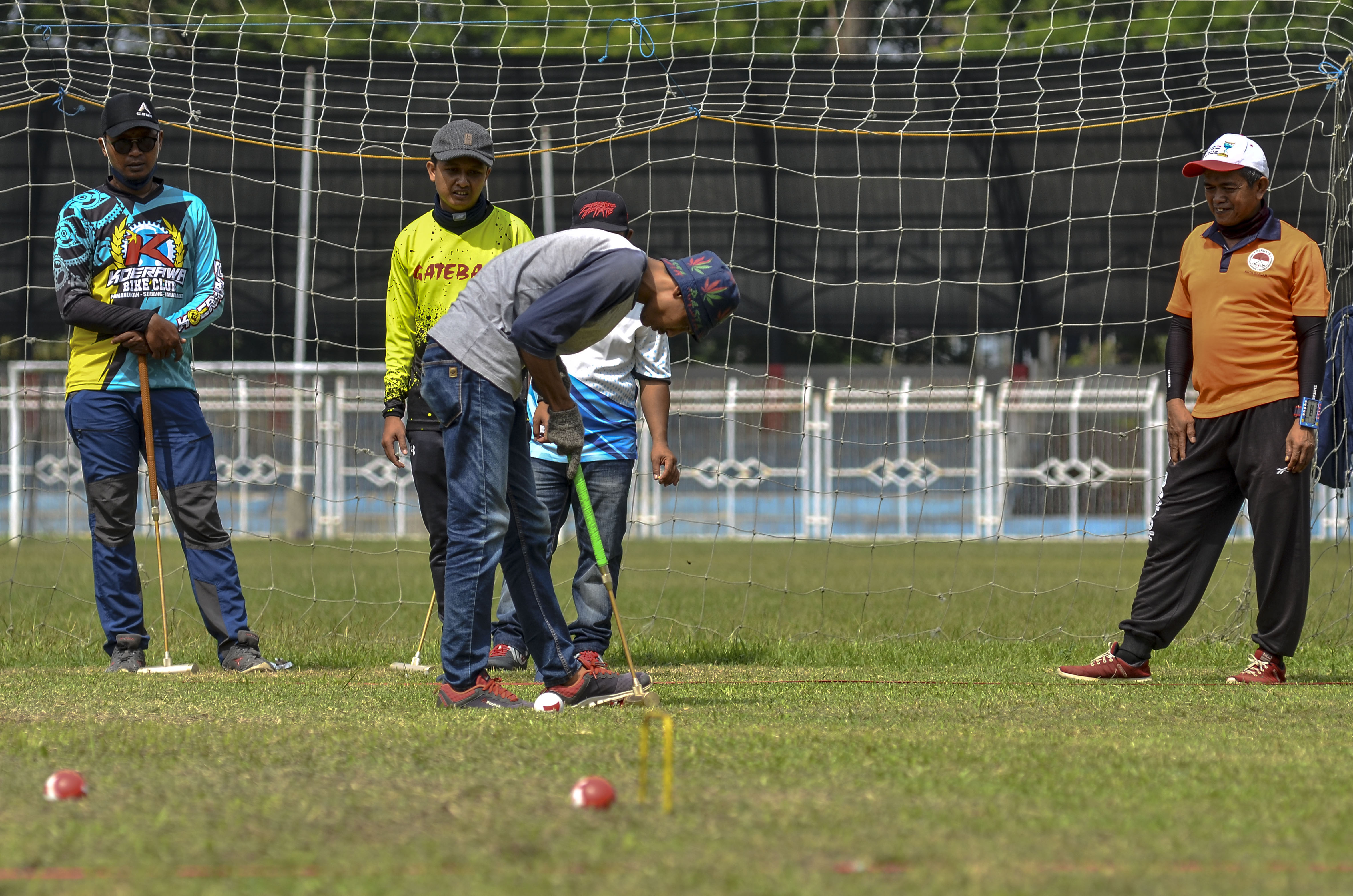 Sejumlah atlet berlatih untuk persiapan Pekan Olahraga Provinsi Jawa Barat