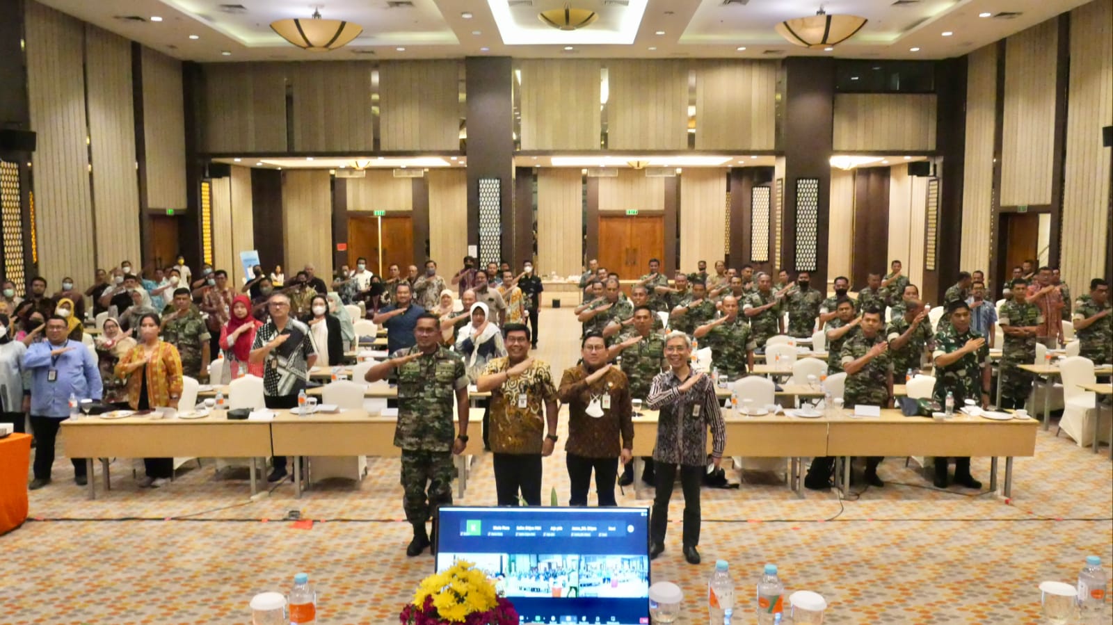 Tim Komisi IV DPR RI melakukan kunjungan ke Koperasi Persusuan Bandung Utara (KPSBU) Lembang, Bandung, pada Jumat (04/11).