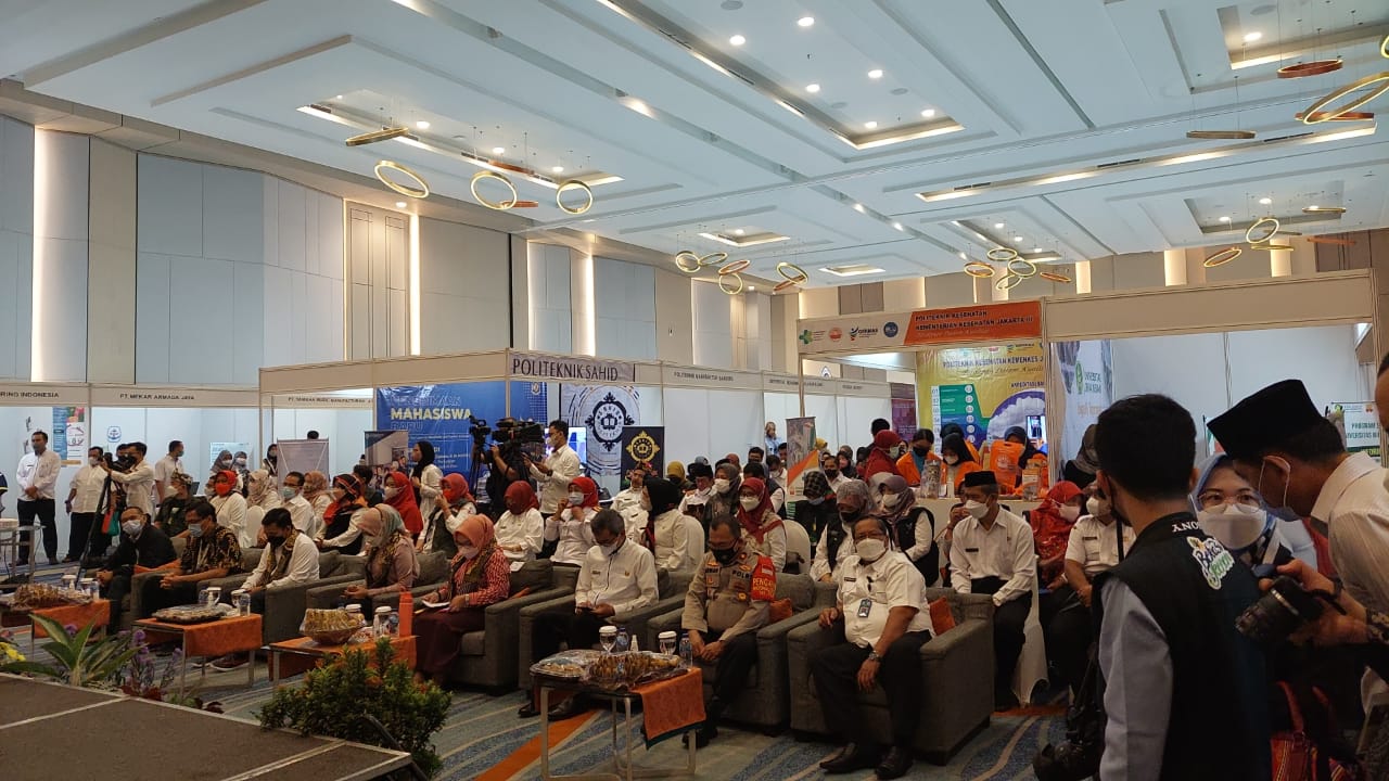 Kantor Cabang Dinas Pendidikan III Jawa Barat menggelar edu dan job fair 