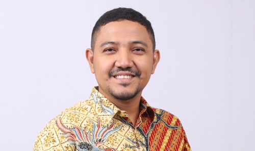 Peneliti Lingkaran Survei Indonesia (LSI) Denny JA, Ikrama Masloman.