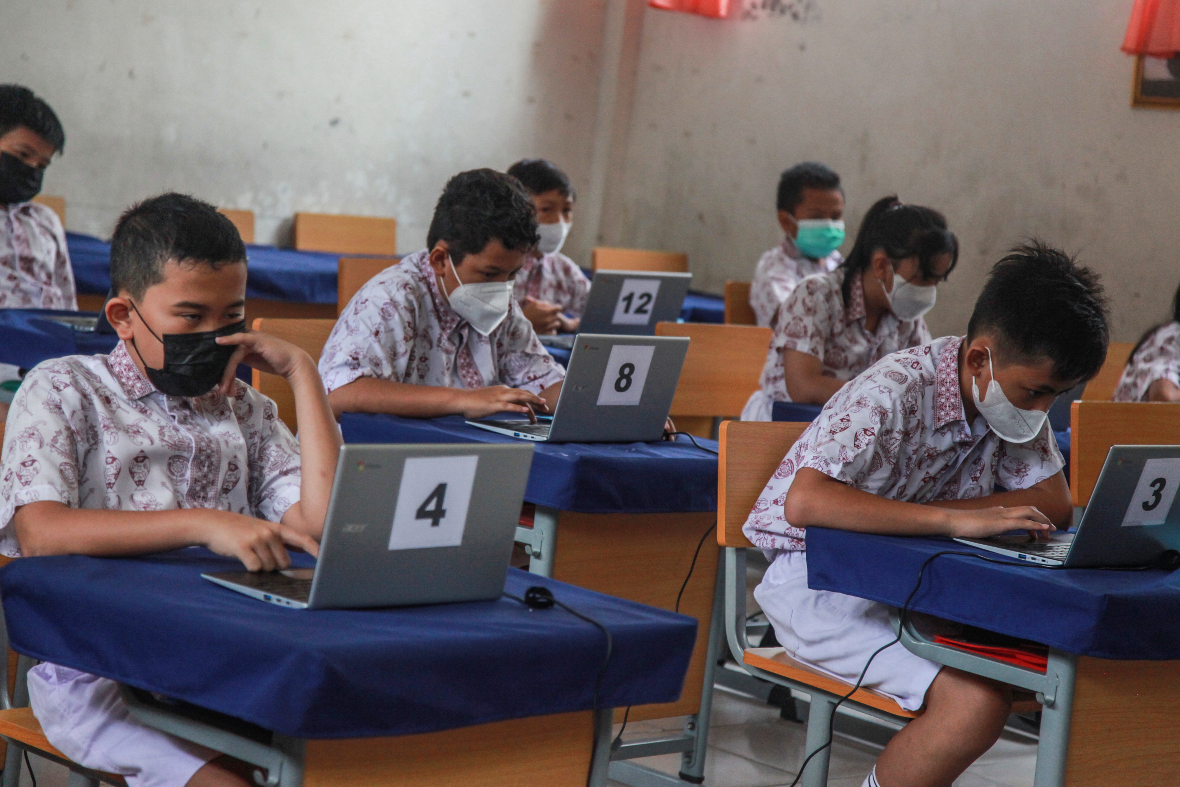 Ilustrasi penggunaan word