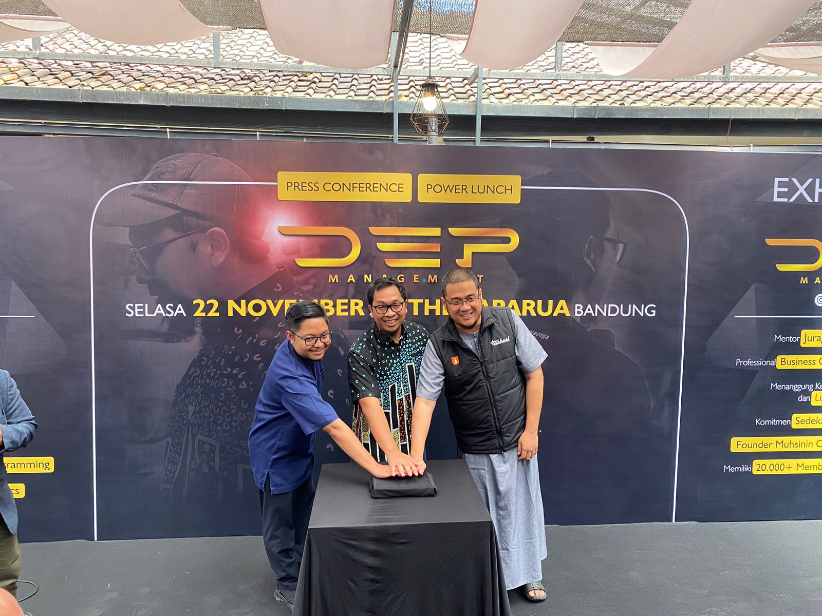 Peluncuran DEP Managemen di Bandung. Lembaga ini berkomitmen ikut membangun UMKM yang tangguh