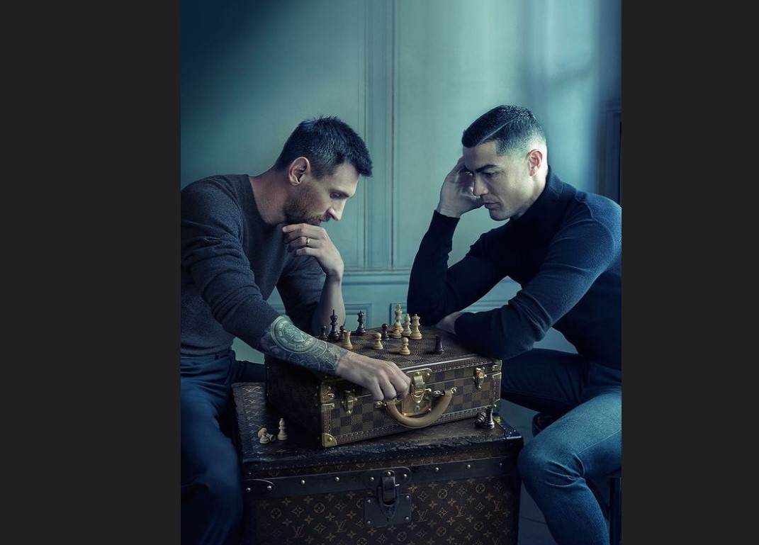 Cristiano Ronaldo (kanan) dan Lionel Messi