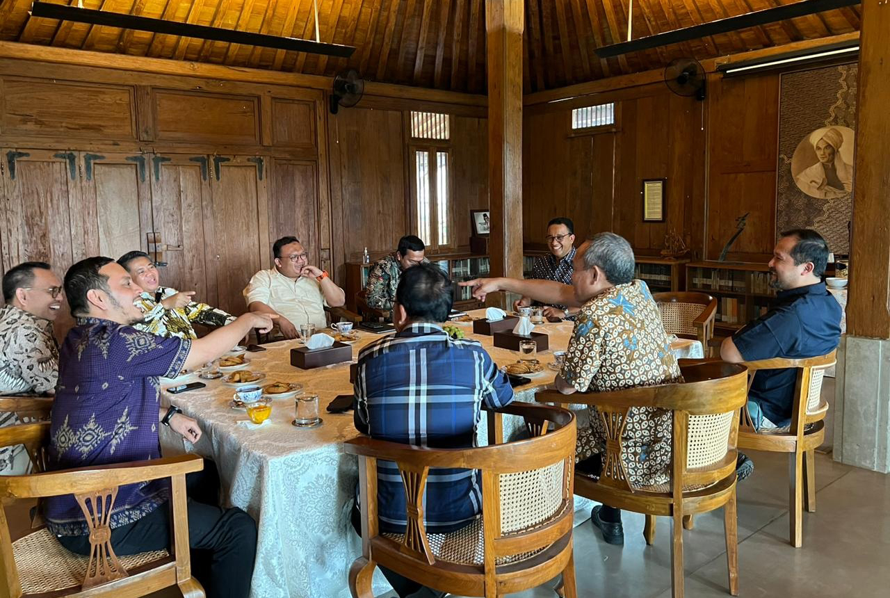 Anies Makan Siang dengan Politisi NasDem, Demokrat, dan PKS