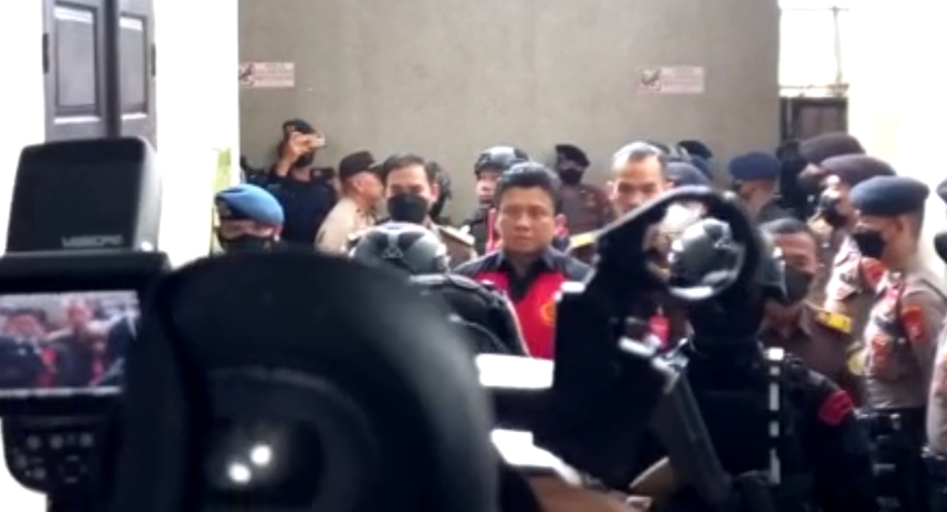 Tersangka Ferdy Sambo tiba di PN Jaksel, Selasa (1/11).