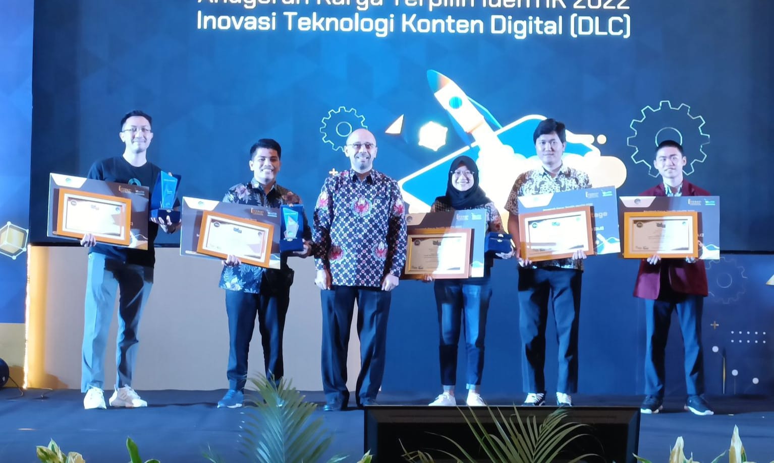 Kompetisi Indonesia Entrepreneur Teknologi Informasi dan Komputer (IdenTIK) 
