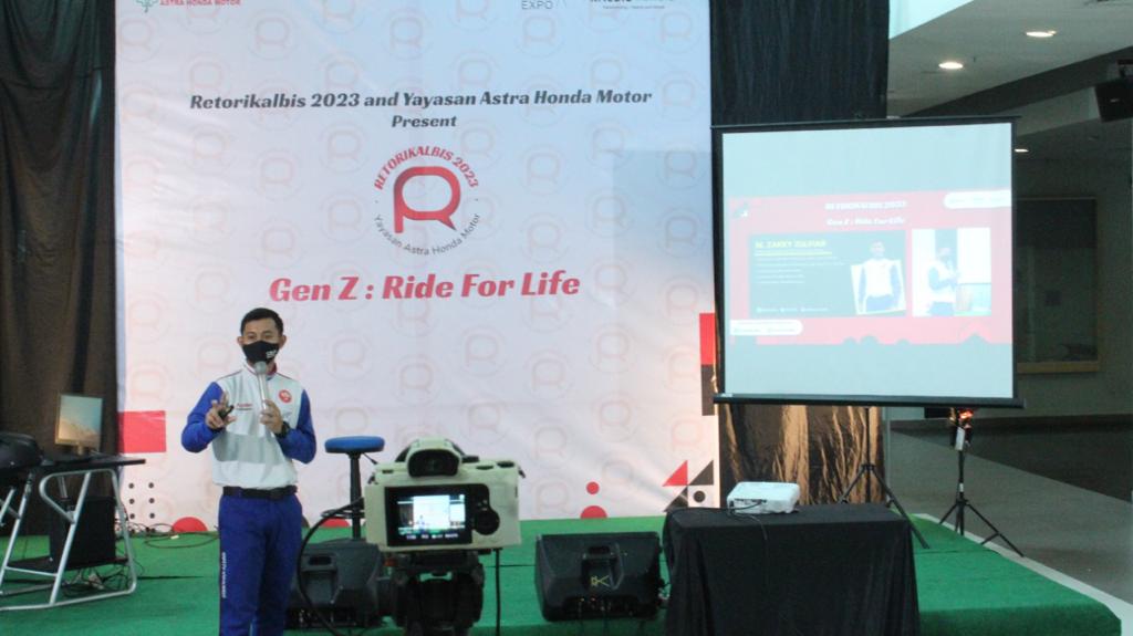 Kampanye Berkendara yang aman yang digelar kalbis Institute dan Yayasan Astra Honda Motor