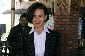 Wanda Hamidah.