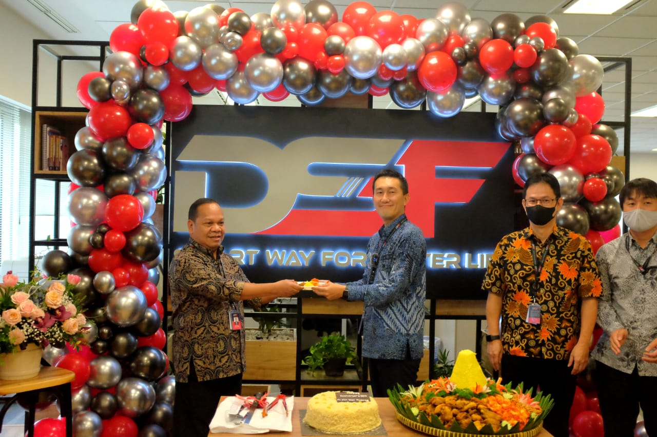 Dipo Star Finance secara resmi telah bertransformasi dan mengubah tampilan logo perusahaan menjadi brand “DSF