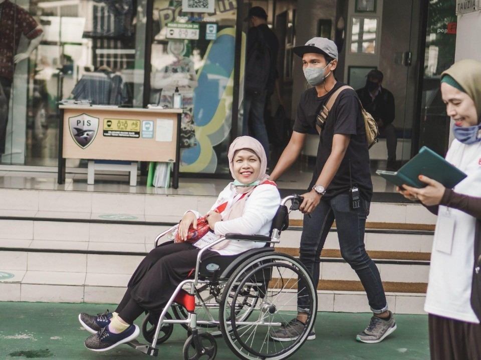 Firsty Ukhti Molyndi, seorang penyandang disabilitas asal Palembang.