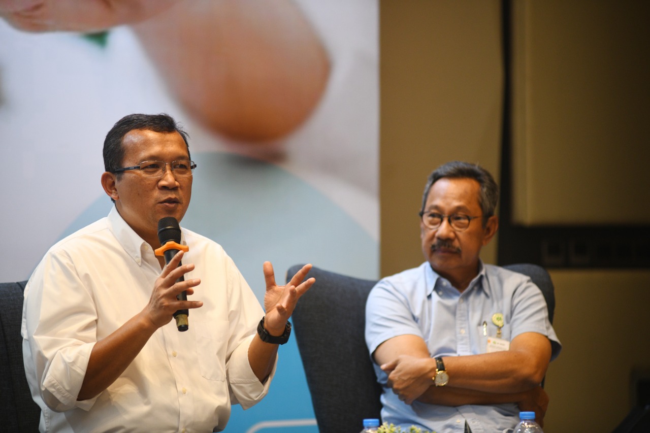 Dirut BTN Haru Koesmahargyo dan Komisioner Tapera Adi Setianto