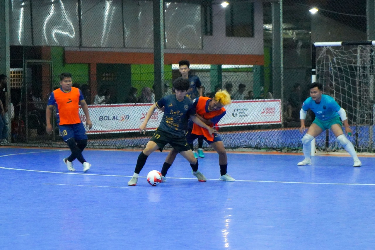 Ilustrasi custom jersey yang diproduksi Parade