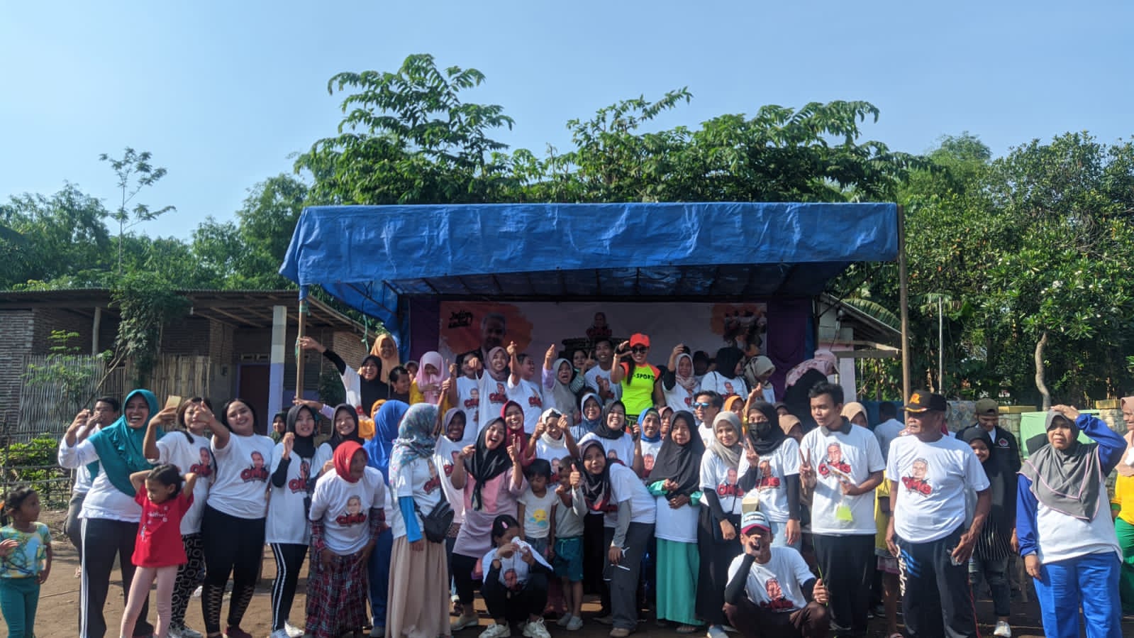 Festival Budaya Rakyat dan Klinik Kesehatan Gratis di Lapangan Bintingan, Desa Pajarakan Kulon, Kecamatan Pajarakan, Kabupaten Probolinggo