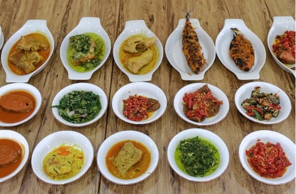 ilustrasi: aneka menu masakan Padang