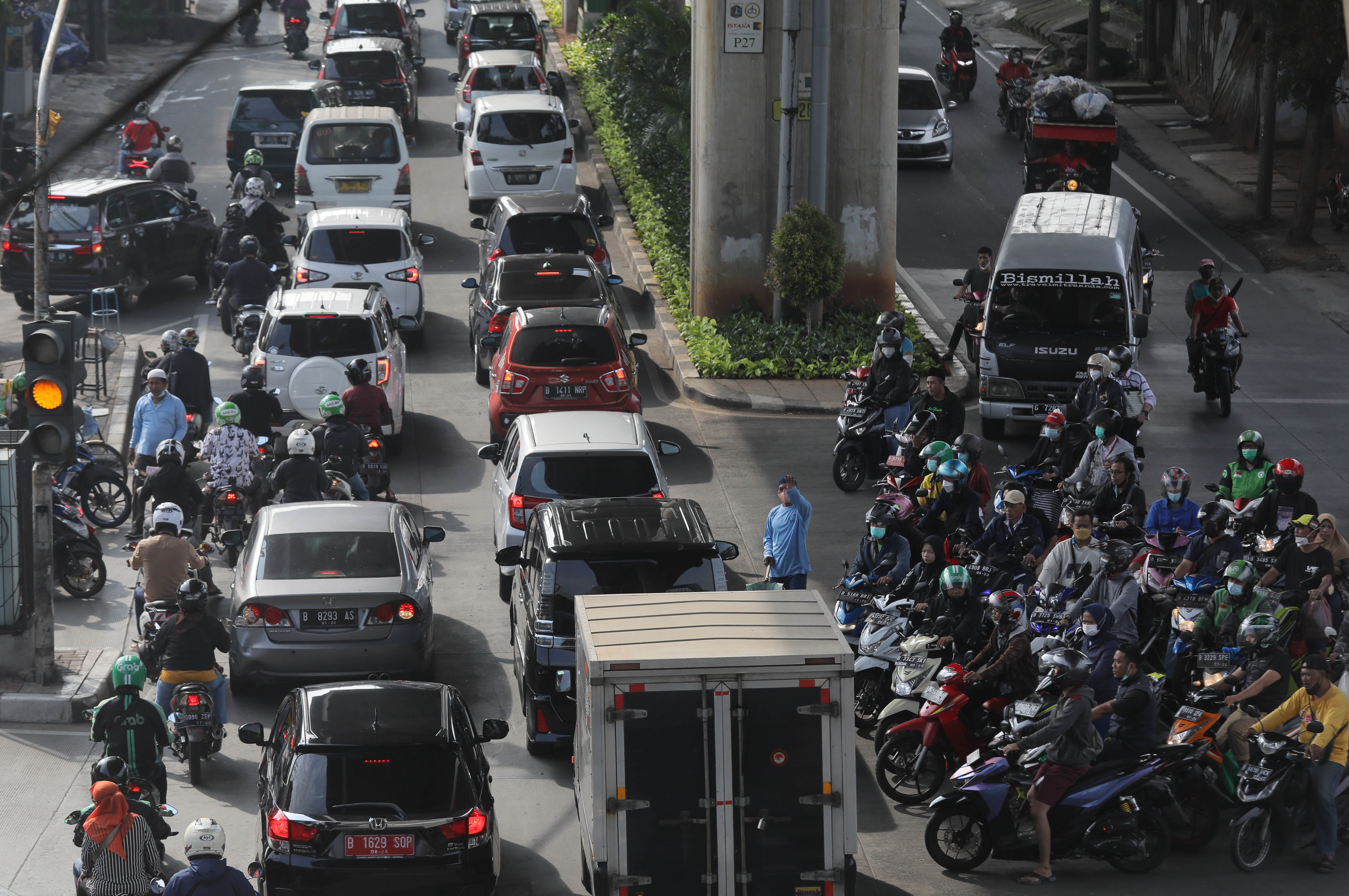 Mahasiswa UI yang Tertabrak Purnawirawan Polri Sempat Oleng