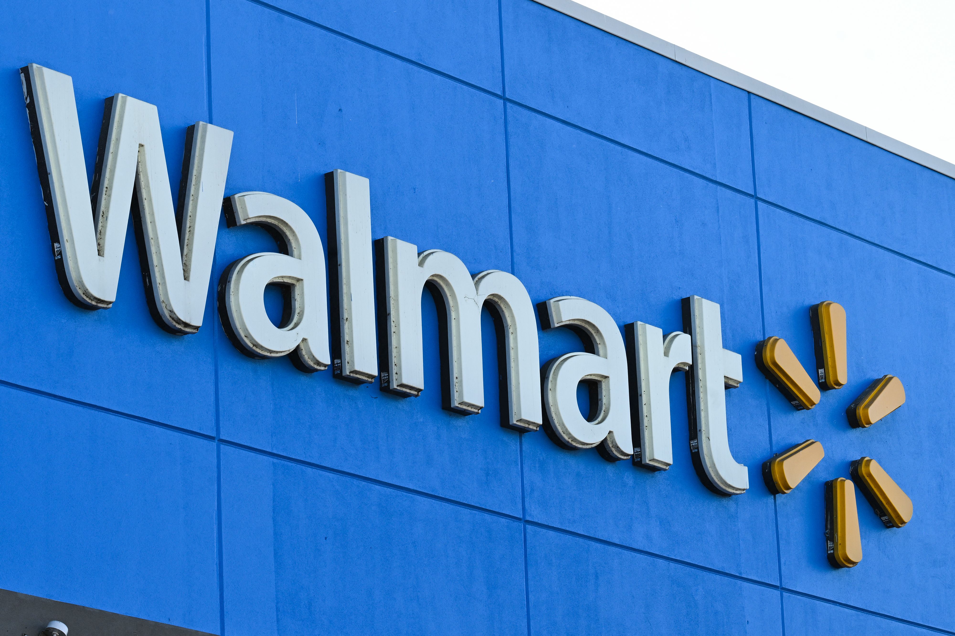 Potret logo Walmart yang terlihat di wilayah Amerika Serikat.