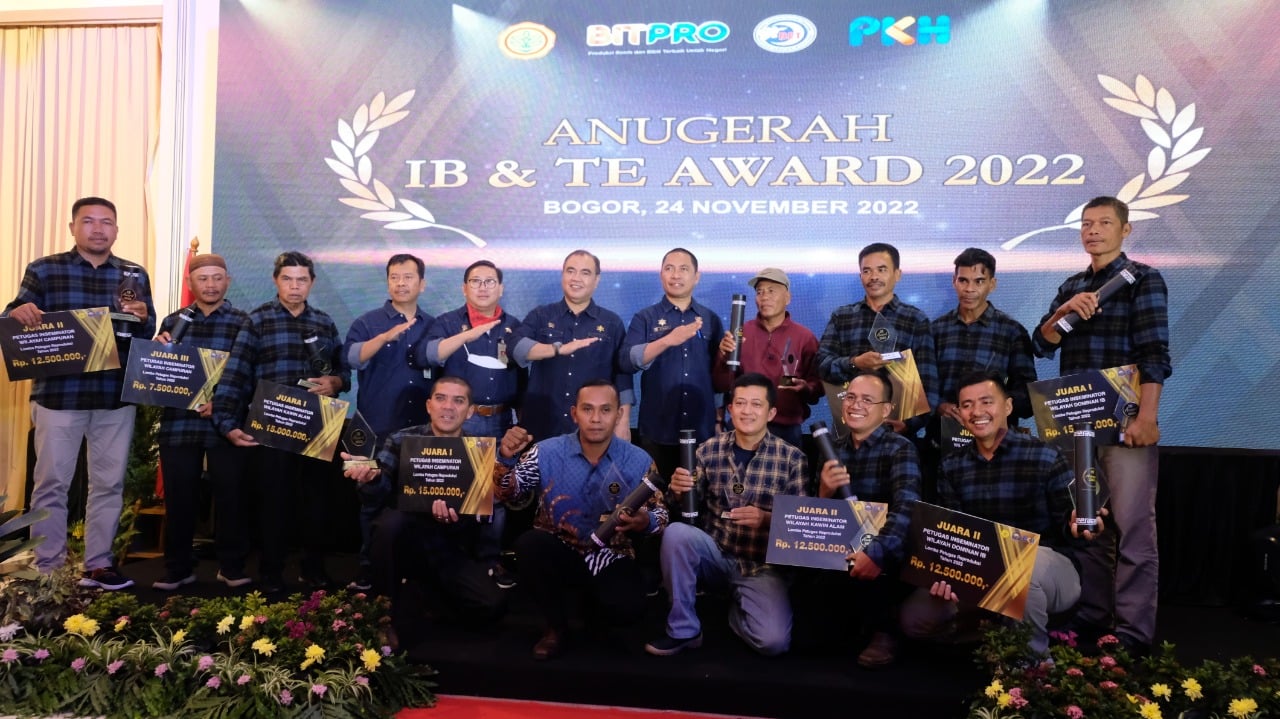 Kementan Anugerahi Pemda dan Petugas Pelaksana IB dan Transfer Embrio Ternak Terbaik