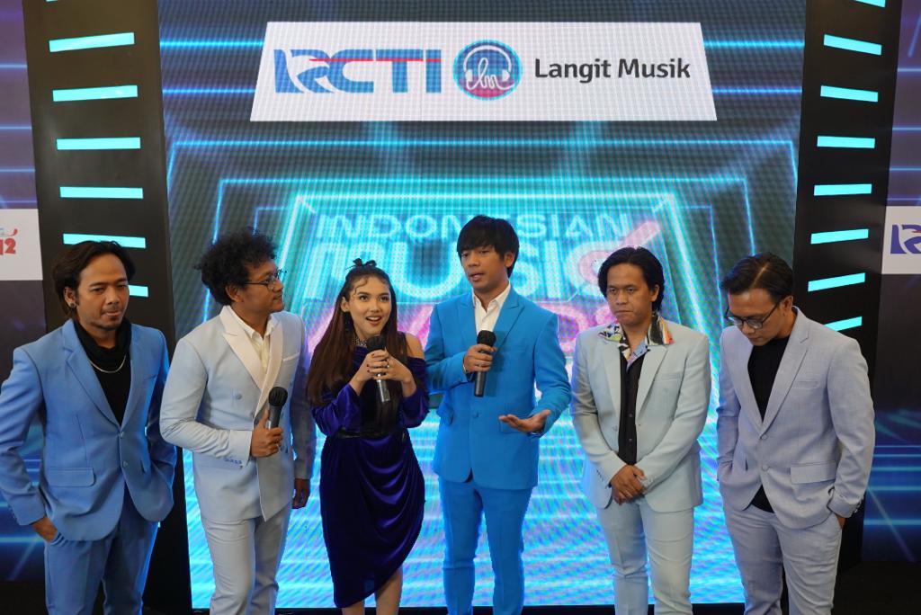 Malam puncak Indonesian Music Awards 2022 disiarkan secara langsung dari studio RCTI+, Jakarta.