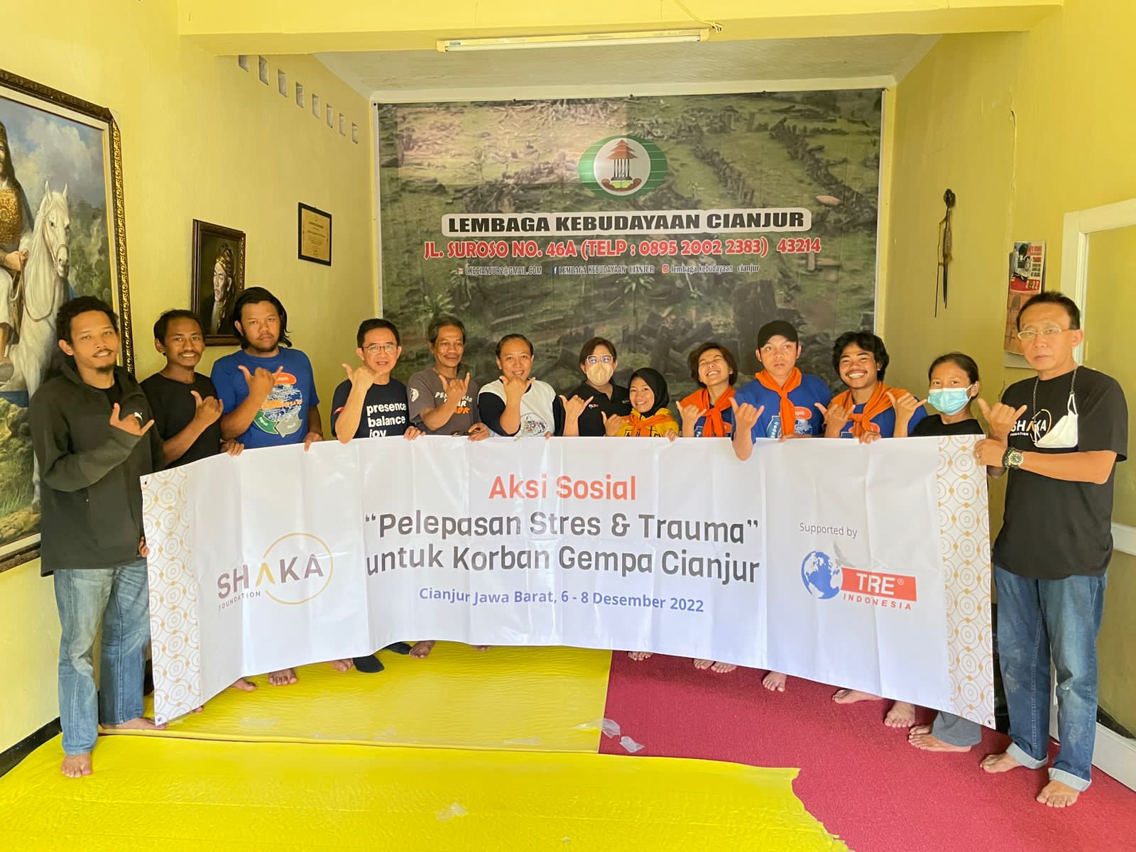 Aksi sosial untuk membantu korban gempar di Cianjur, Jawa Barat.